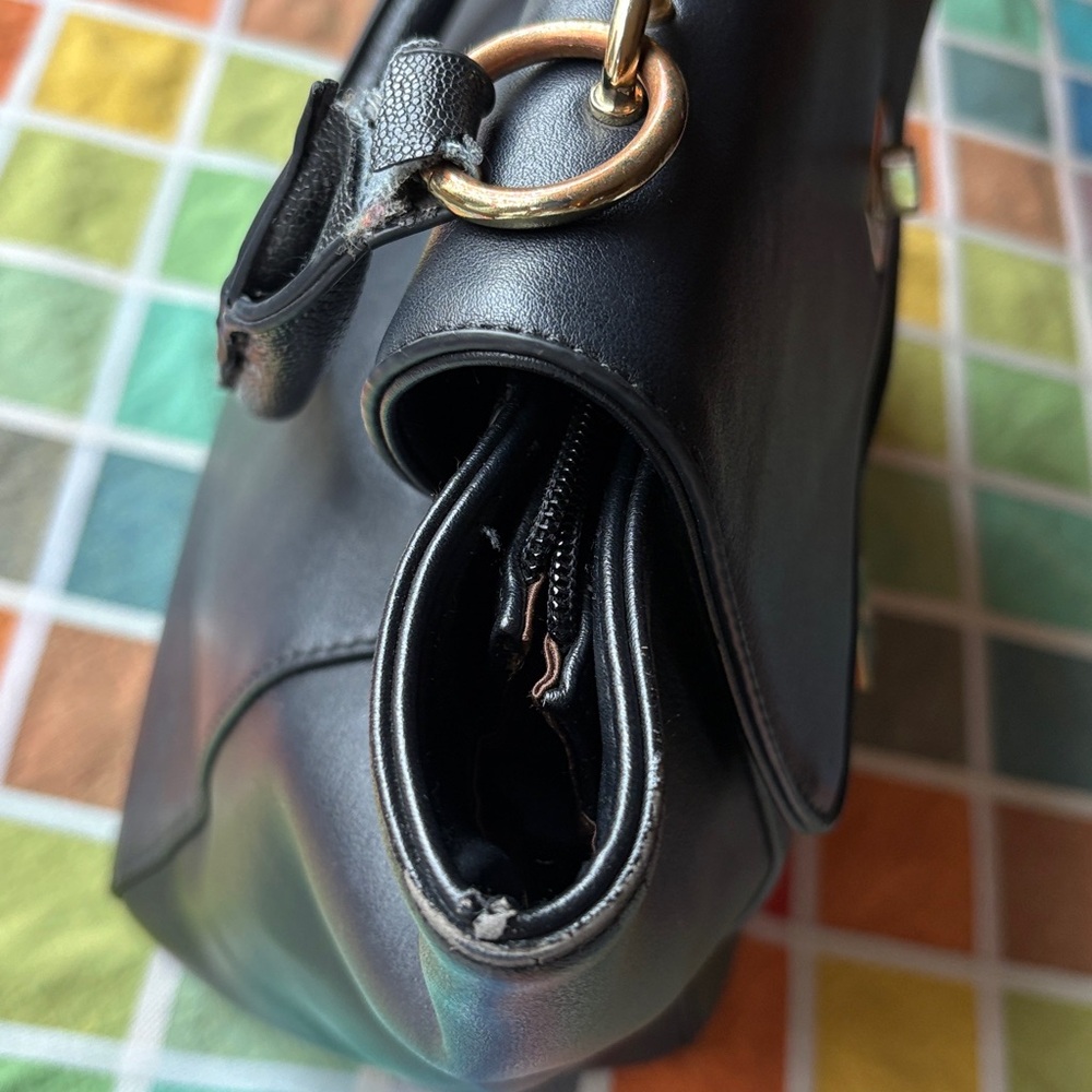 🍁🍂🍁 VERSACE 1969 ITALIA BLACK LEATHER BAG 🍁🍂🍁 - Picture 14 of 16